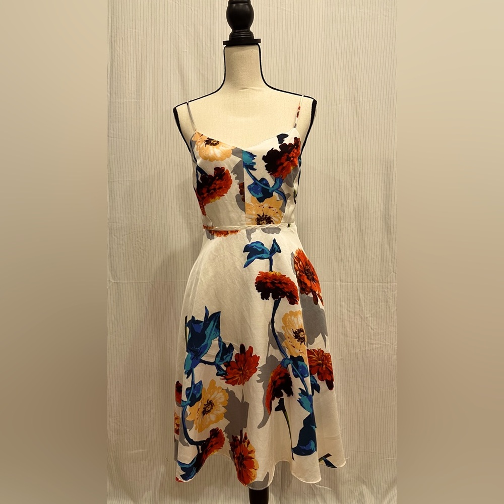 Sleeveless midi flower dress